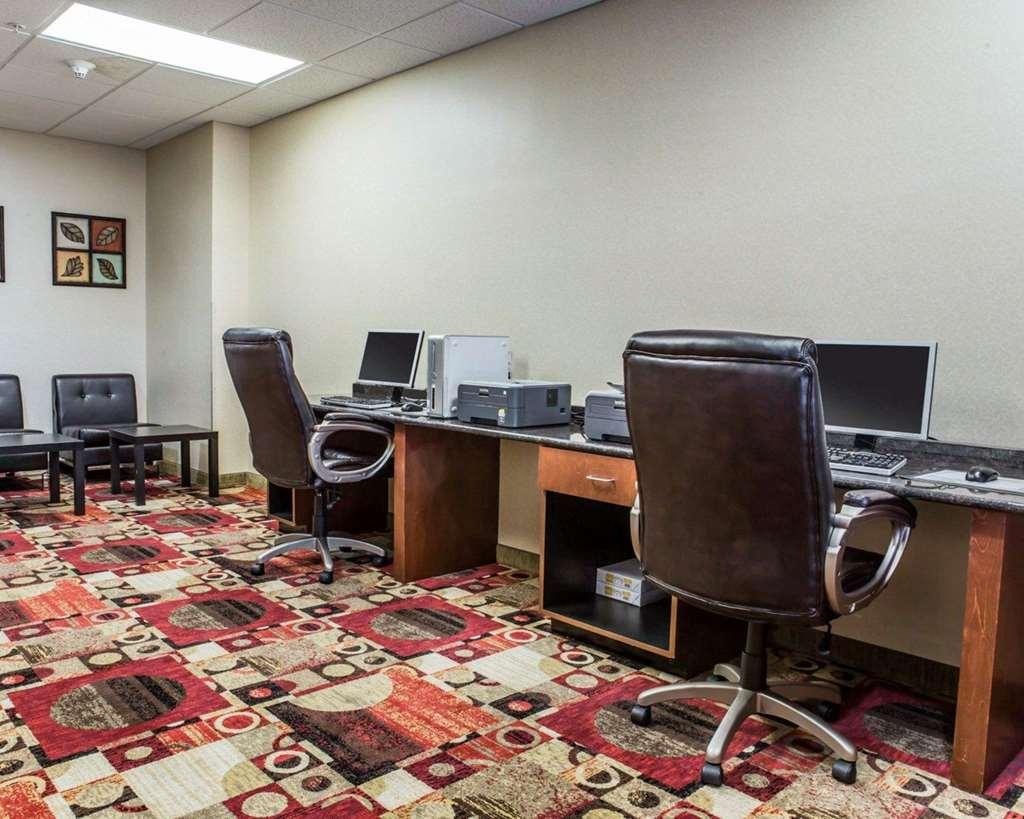 Fairfield By Marriott Inn & Suites Greensboro Coliseum Area Facilități foto